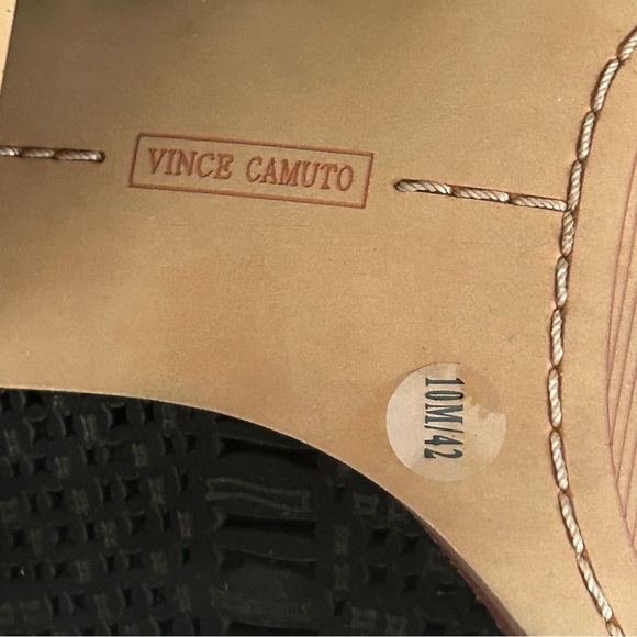 Vince Camuto Black Block Heel Laser Cut Sandal - NEW✨ - Picture 14 of 16